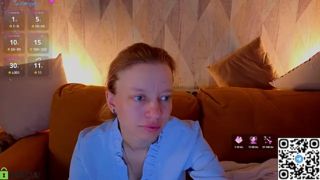 Snapshot of Michelle_Blond chatting on 06.22.26 Michelle Blond online show from 06.22.26