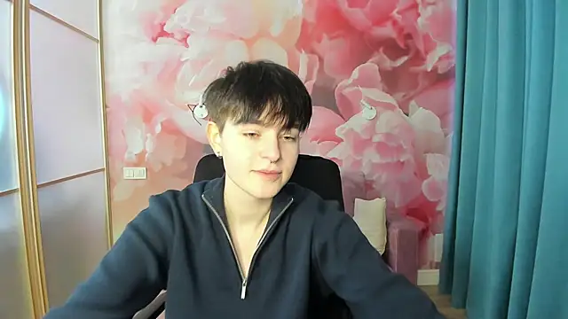 Snapshot of EmiliaYours chatting on 01.03.25 EmiliaYours online show from 01.03.25
