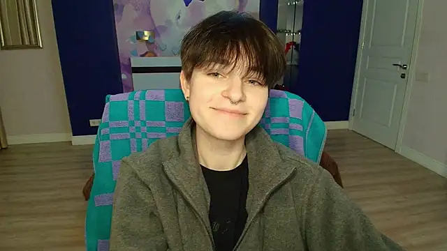 Snapshot of EmiliaYours chatting on 02.03.25 EmiliaYours online show from 02.03.25