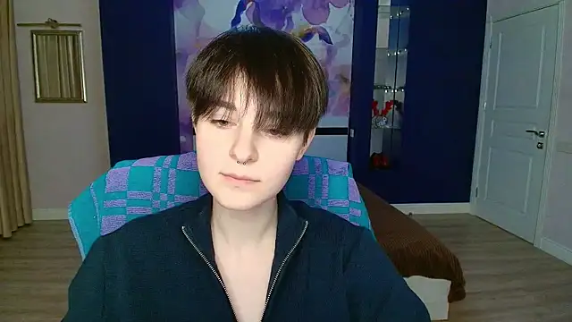 Snapshot of EmiliaYours chatting on 02.09.25 EmiliaYours online show from 02.09.25