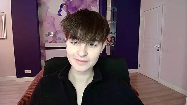 Snapshot of EmiliaYours chatting on 03.09.25 EmiliaYours online show from 03.09.25