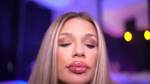 Candy Ivy online show from 03.08.25