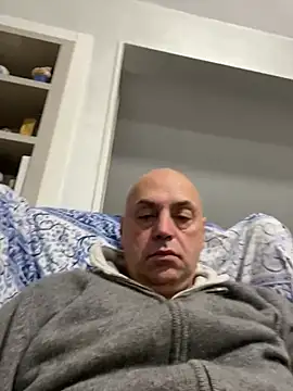 Snapshot of pantomax chatting on 01.06.25 pantomax online show from 01.06.25