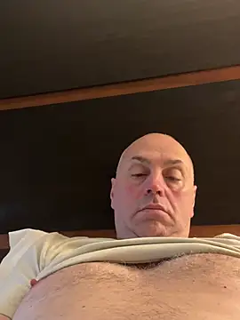 Snapshot of pantomax chatting on 01.09.25 pantomax online show from 01.09.25