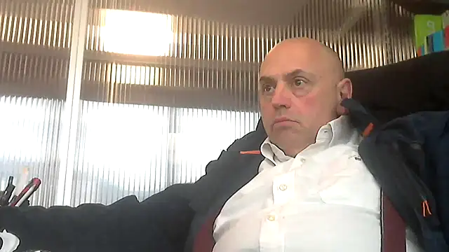 Snapshot of pantomax chatting on 01.16.25 pantomax online show from 01.16.25