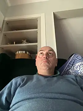 Snapshot of pantomax chatting on 09.27.25 pantomax online show from 09.27.25