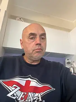 Snapshot of pantomax chatting on 10.13.25 pantomax online show from 10.13.25