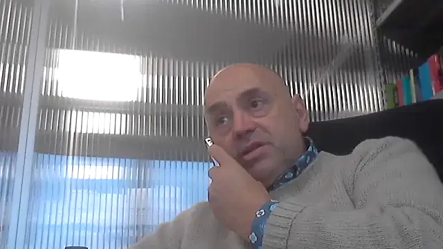 Snapshot of pantomax chatting on 11.02.25 pantomax online show from 11.02.25