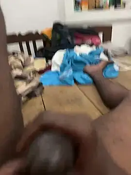 Snapshot of tamil000000 chatting on 12.28.24 tamil000000 online show from 12.28.24