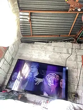 Snapshot of ElNegroRony chatting on 12.21.24 ElNegroRony online show from 12.21.24