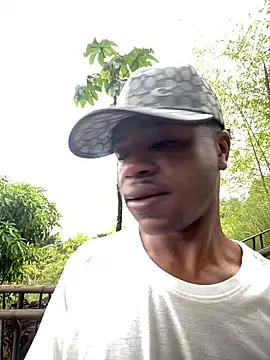 Snapshot of ElNegroRony chatting on 02.06.25 ElNegroRony online show from 02.06.25