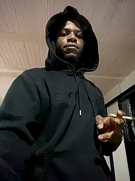 Snapshot of ElNegroRony chatting on 10.03.25 ElNegroRony online show from 10.03.25