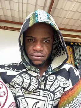 Snapshot of ElNegroRony chatting on 11.28.25 ElNegroRony online show from 11.28.25