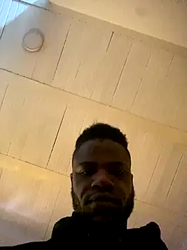 Snapshot of ElNegroRony chatting on 12.01.25 ElNegroRony online show from 12.01.25