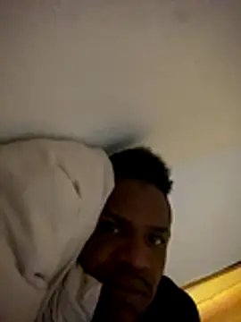 Snapshot of ElNegroRony chatting on 12.03.25 ElNegroRony online show from 12.03.25