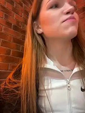 KitteCat online show from 03.04.25