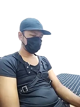 dark boy28 online show from 11.10.25