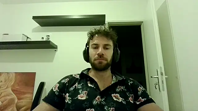 alpha-hunk online show from 09.25.25