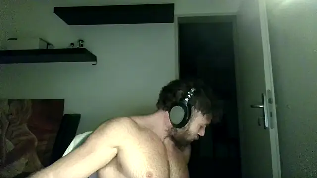 alpha-hunk online show from 10.03.25