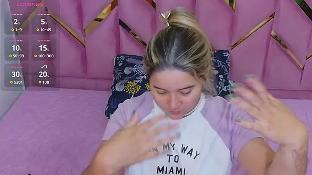 collegepawglovedaddy online show from 04.17.26