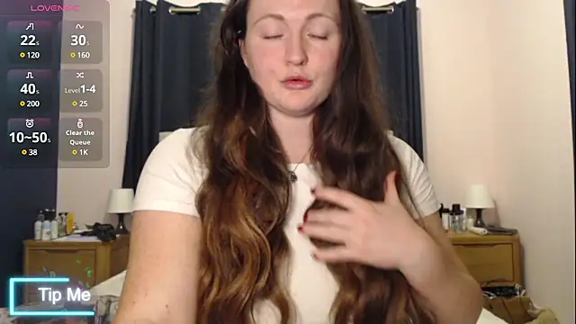 BustyBonnieUK online show from 12.23.24