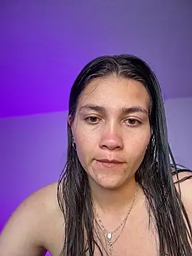 aurora divine online show from 05.15.26