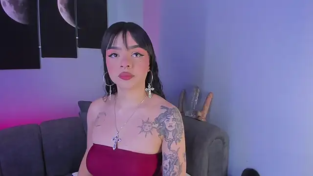 Snapshot of maddy_walker chatting on 01.20.25 maddy walker online show from 01.20.25