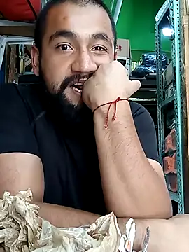 Snapshot of sabor_Latino_bdsm chatting on 01.29.25 sabor Latino bdsm online show from 01.29.25