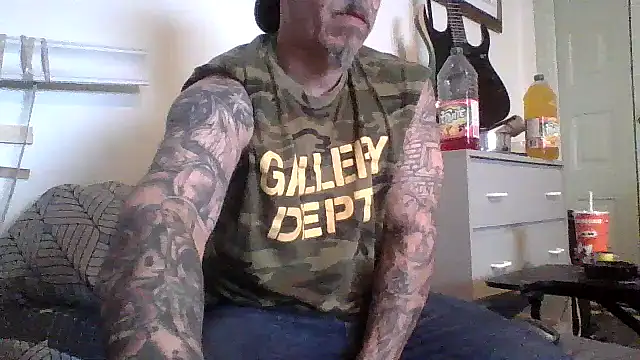 Snapshot of CandiedPompano chatting on 06.21.26 CandiedPompano online show from 06.21.26