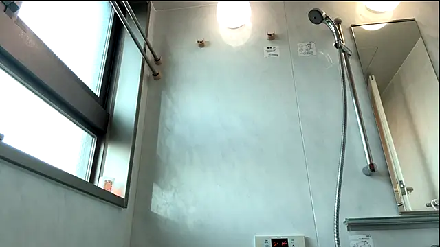 Snapshot of Risa_06 chatting on 10.27.25 Risa 06 online show from 10.27.25