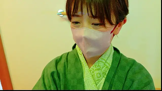 Snapshot of Risa_06 chatting on 11.04.25 Risa 06 online show from 11.04.25