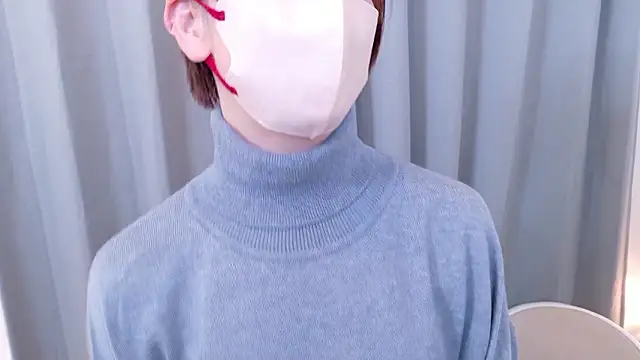 Snapshot of Risa_06 chatting on 12.17.25 Risa 06 online show from 12.17.25