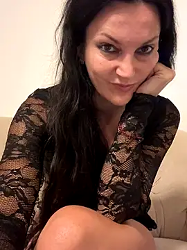 Snapshot of -OLYA- chatting on 10.06.25 -OLYA- online show from 10.06.25