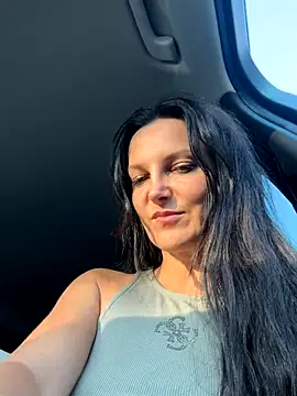 Snapshot of -OLYA- chatting on 11.07.25 -OLYA- online show from 11.07.25