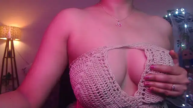 Zonayesha online show from 10.28.25