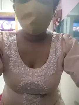 Snapshot of Dr_Chhaya chatting on 02.25.25 Dr Chhaya online show from 02.25.25