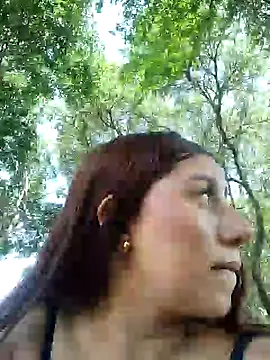 Snapshot of Caro_kitty- chatting on 02.04.25 Caro kitty- online show from 02.04.25