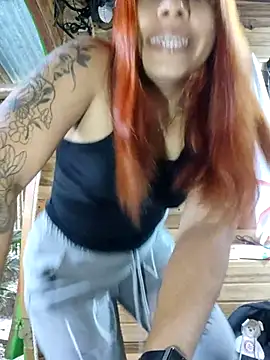 Snapshot of Caro_kitty- chatting on 02.14.25 Caro kitty- online show from 02.14.25