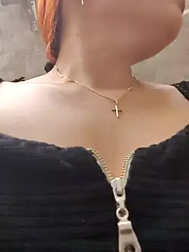 Snapshot of Caro_kitty- chatting on 03.04.25 Caro kitty- online show from 03.04.25