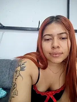 Snapshot of Caro_kitty- chatting on 03.17.25 Caro kitty- online show from 03.17.25