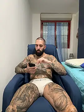Snapshot of Gioeltoro89 chatting on 06.11.26 Gioeltoro89 online show from 06.11.26