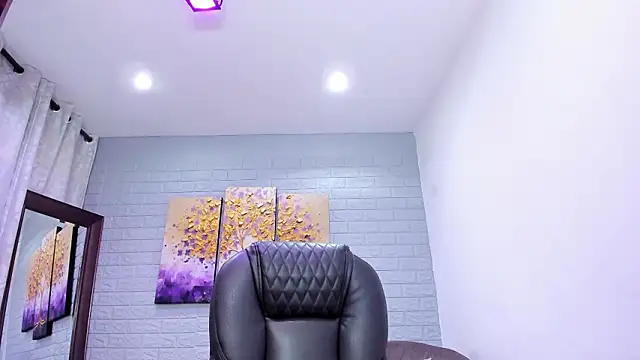 ebbafernandez  online show from 02.08.26