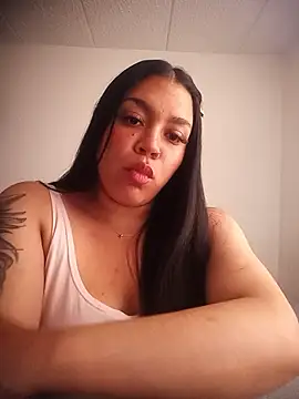 Snapshot of Laiia_Page chatting on 01.16.26 Laiia Page online show from 01.16.26