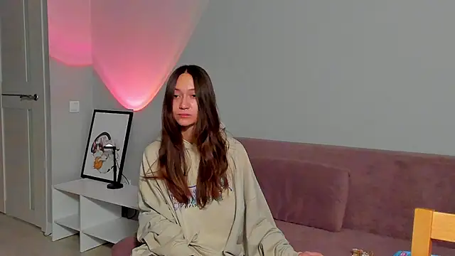 EllaSky xoxo online show from 01.17.25