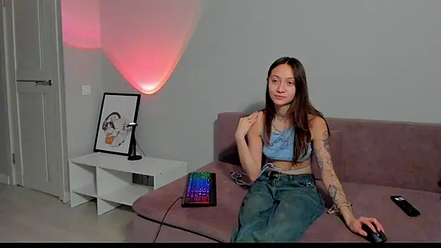 EllaSky xoxo online show from 01.20.25