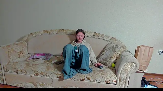 EllaSky xoxo online show from 03.20.25