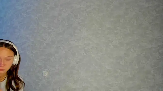 EllaSky xoxo online show from 10.07.25