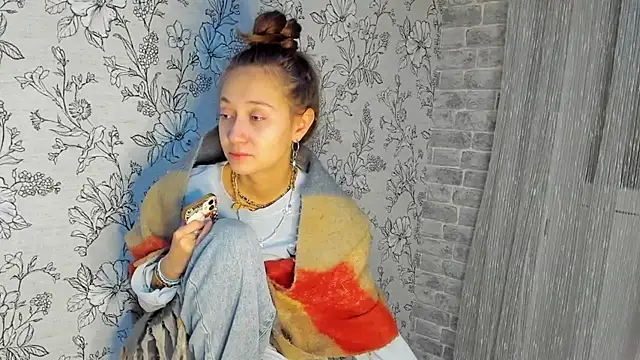 EllaSky xoxo online show from 11.06.25