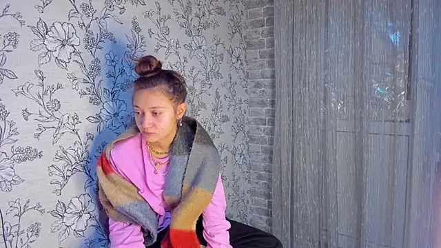 EllaSky xoxo online show from 11.16.25