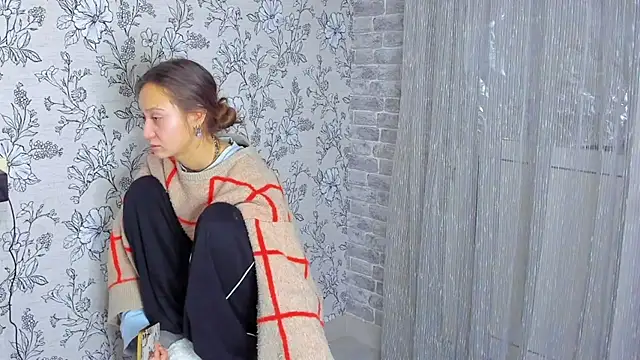 EllaSky xoxo online show from 12.01.25